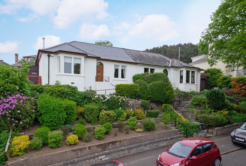 16 Lawside Avenue, Dundee, DD3 6HY